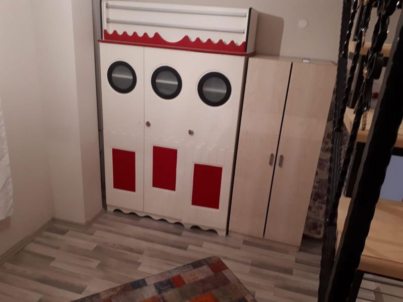 EV ARKADAŞI ARIYORUM