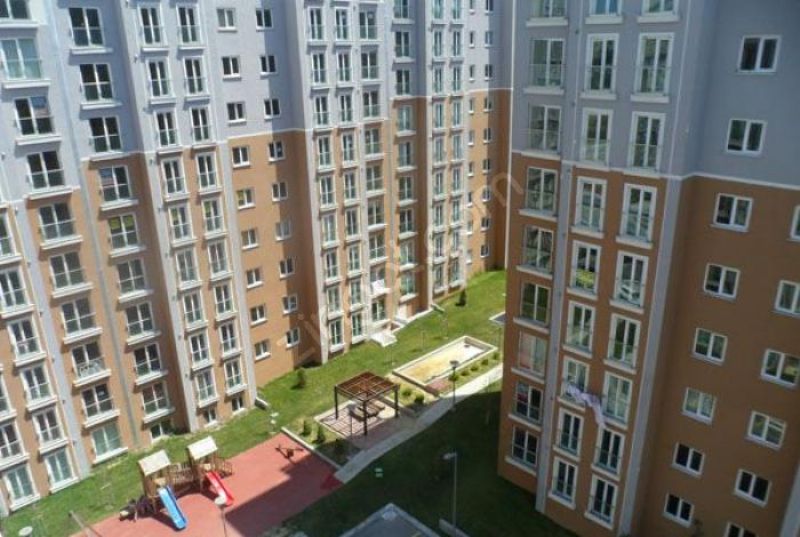 Bayan Ev Arkadaşı Arıyorum.