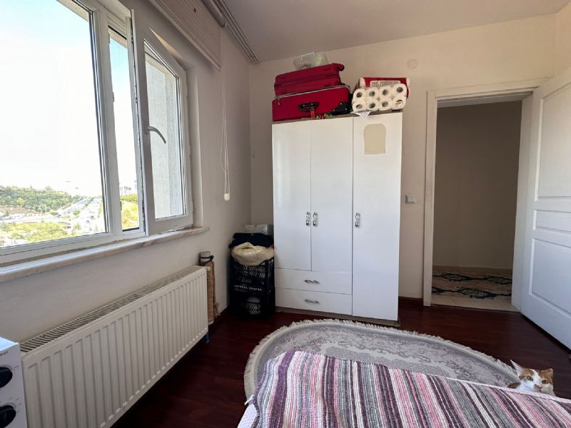 KÜÇÜKÇEKMECE ATAKENT 2+1 DAİREME BAYAN EV ARKADAŞI ESYALI