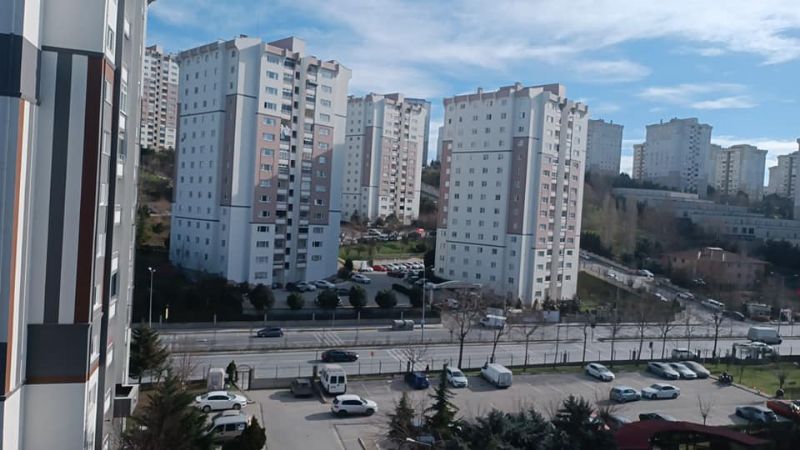 KÜÇÜKÇEKMECE ATAKENT 2+1 DAİREME BAYAN EV ARKADAŞI ESYALI