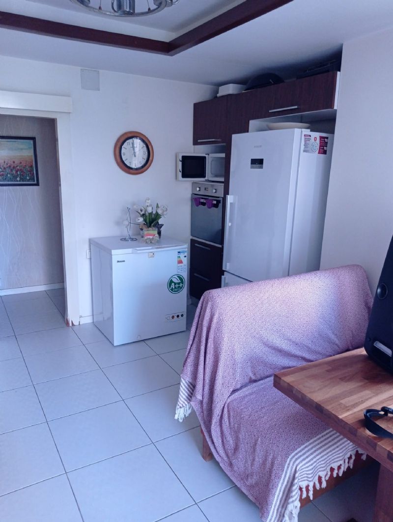lütfen sadece whatsapp tan iletişim kurun. 0 551 1790759 mezitli soli center full ev . kişiye özel oda wc ve banyo.yüzme havuzu+spor salonu full eşyalı.