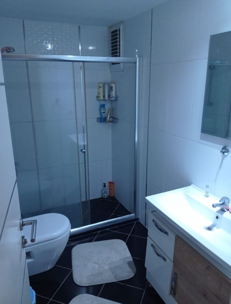 lütfen sadece whatsapp tan iletişim kurun. 0 551 1790759 mezitli soli center full ev . kişiye özel oda wc ve banyo.yüzme havuzu+spor salonu full eşyalı.