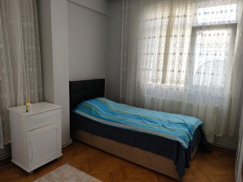 3+1 evime sorumluluk sahibi ev arkadaşı arıyorum 