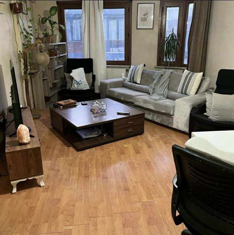 Mecdiyeköy'de Ev Arkadaşı İSTANBUL AVRUPA YAKASI
