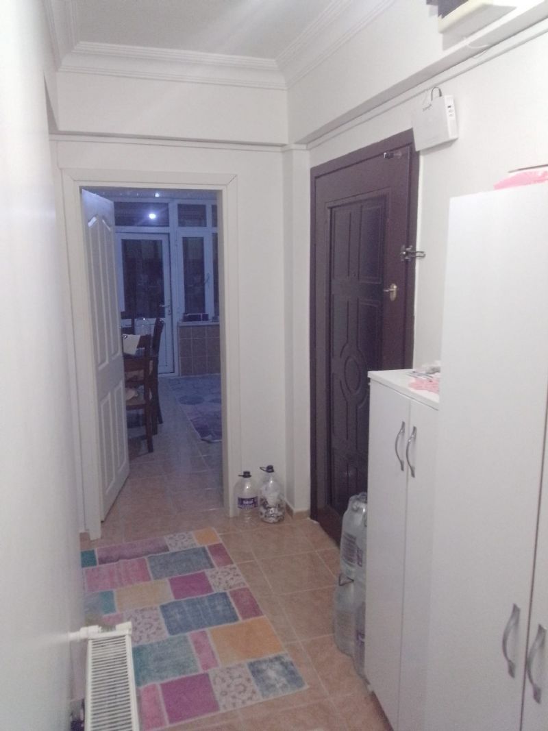 BAYAN ev arkadaşı arıyorum.