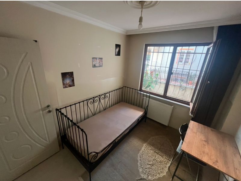 Atasehir Ornekte Bayana Esyali Kiralik Oda 12000 tl + Fatura