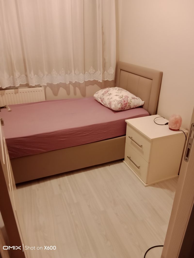 Bayana oda Üçyol metroda