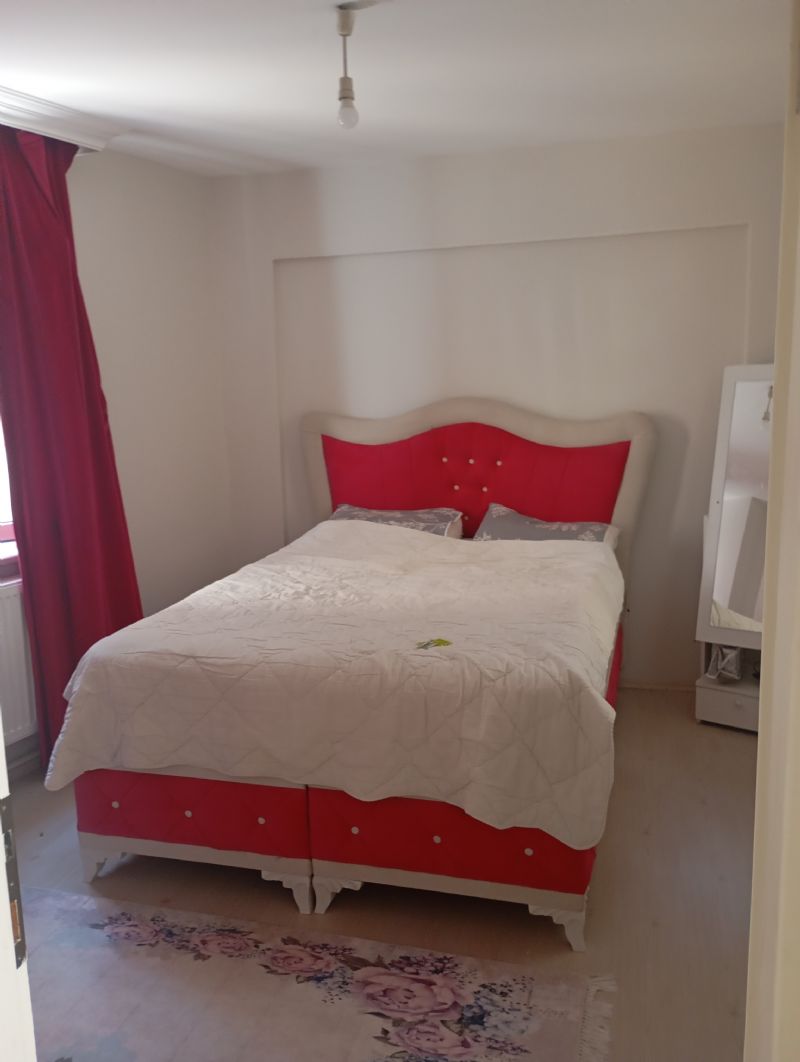 3+1 evime bayan yanına bayan arkadaş 