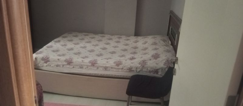 Ev arkadası İSTANBUL AVRUPA YAKASI