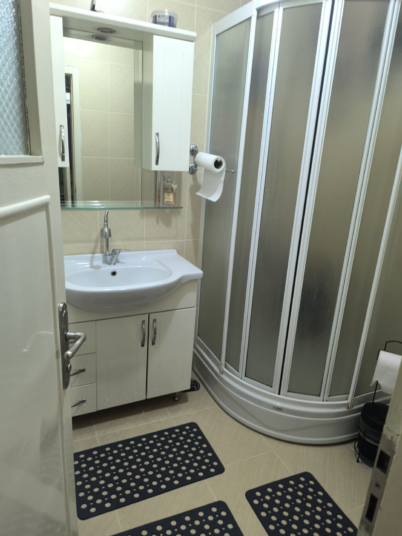 Cebeci'de kiralık oda 