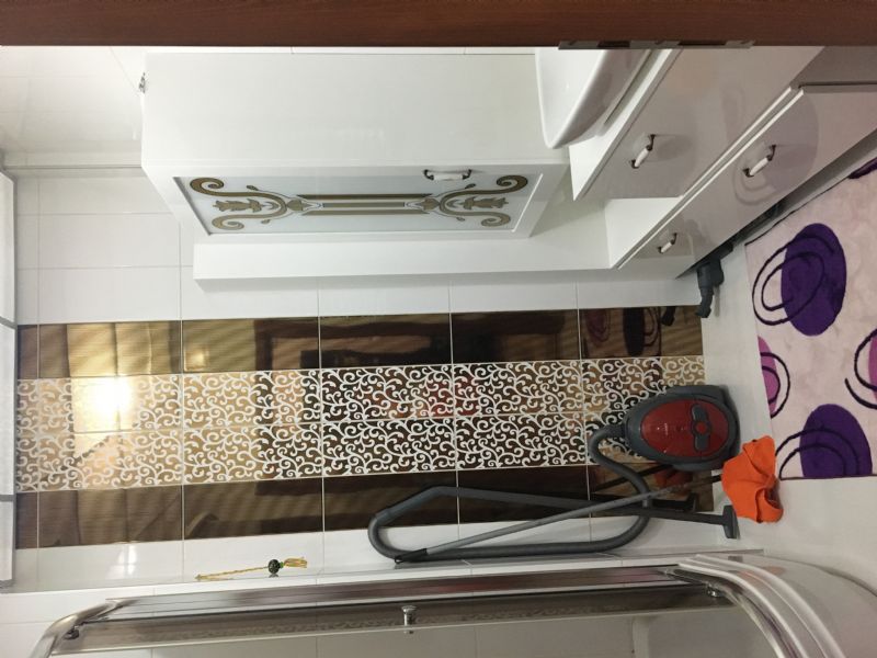 Bayan yanınna bayan ev arkadaşı Eyüp Sultanda